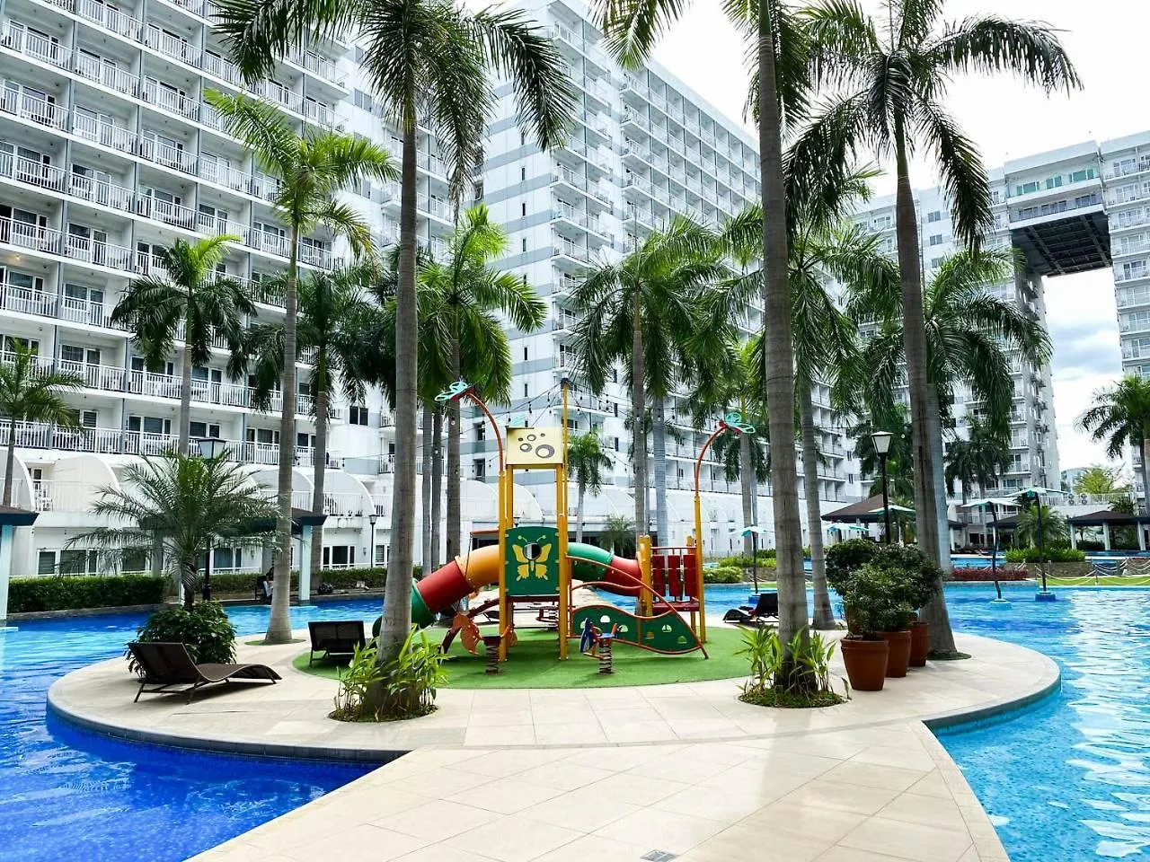 Hotel Unistay Shell Residence Amazing Pool Near Moa Manila