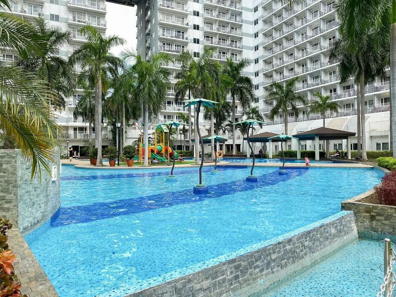 Unistay Shell Residence Amazing Pool Near Moa Manila 4*,