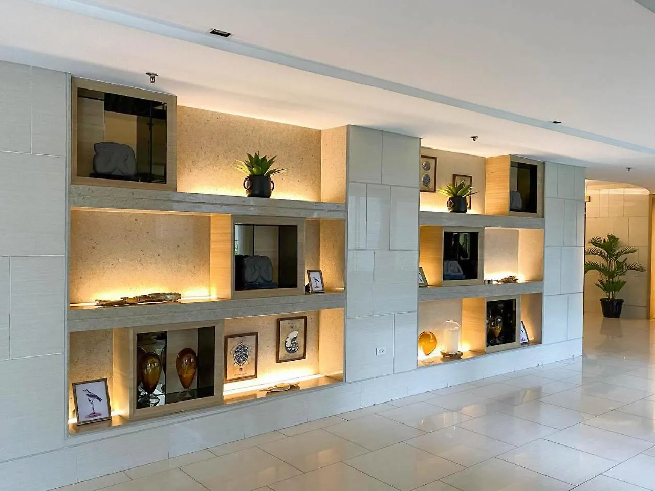 Hotel Unistay Shell Residence Amazing Pool Near Moa Manila