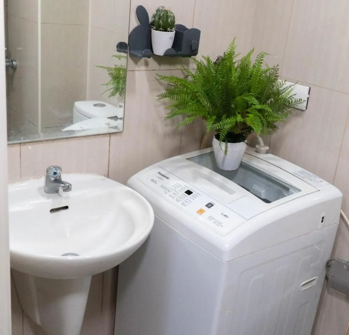 **** Hotel Unistay Shell Residence Amazing Pool Near Moa Manila Philippines